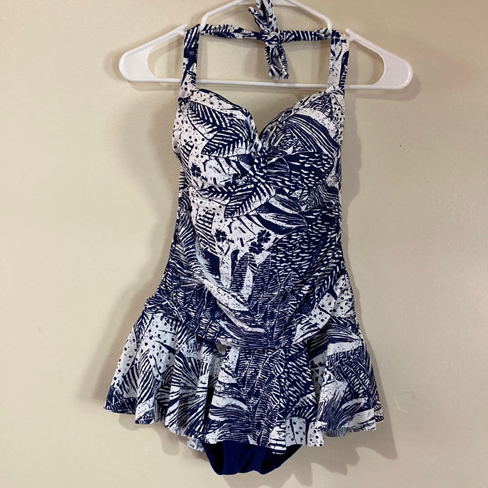 Rose Marie Reid swimsuit with tie around neck and sewn in skirt and pads